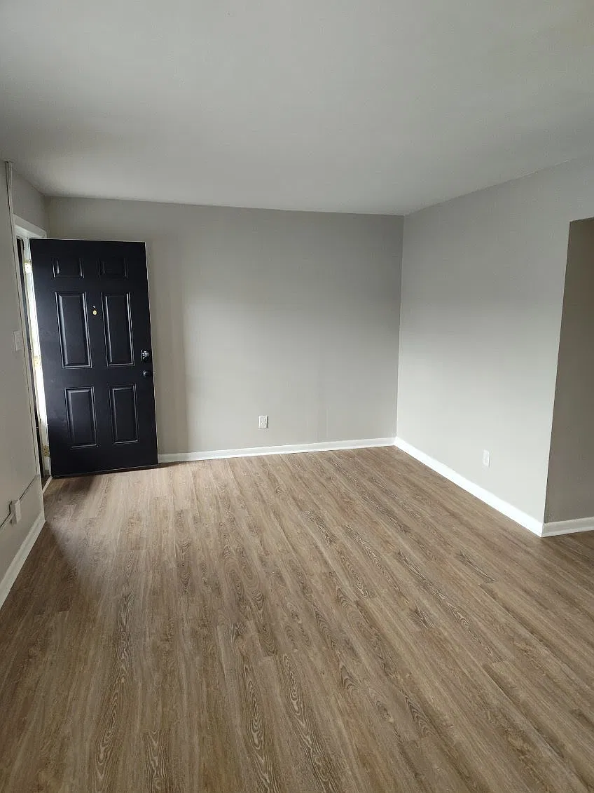 247 S Liberty St — Photo 4