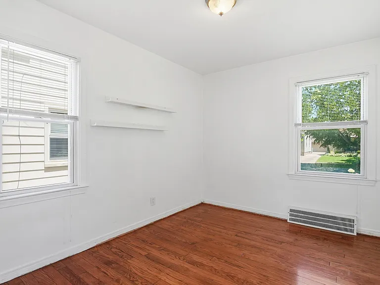 3432 Woodside St — Photo 18