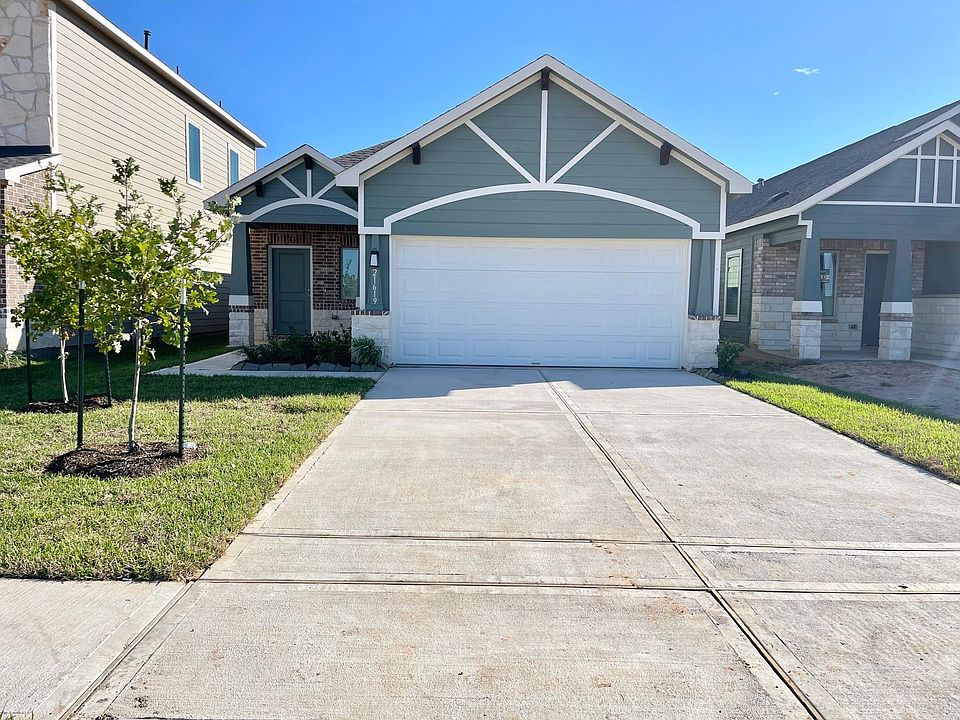 1st image of 21619 Cypress Maple Dr