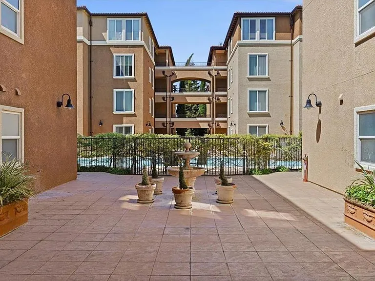 801 S Winchester Blvd #3302 — Photo 25