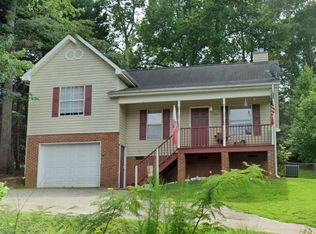 712 Tanner Rd, Taylors, SC 29687