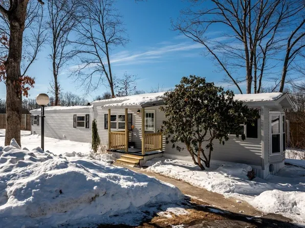 18 North Fuchsia Drive, Rochester, NH 03867