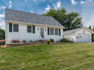 4305 W 16th St, Davenport, IA 52804