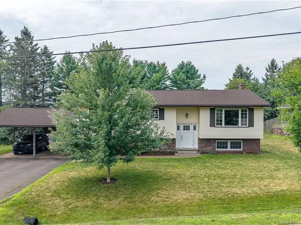 66 Viola Ave, Hampton, NB E5N 5M3