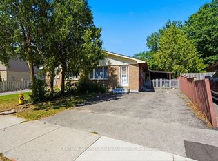 17 Edgemere Cres, London, ON N5Z4M6