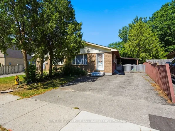 17 Edgemere Cres, London, ON N5Z 4M6
