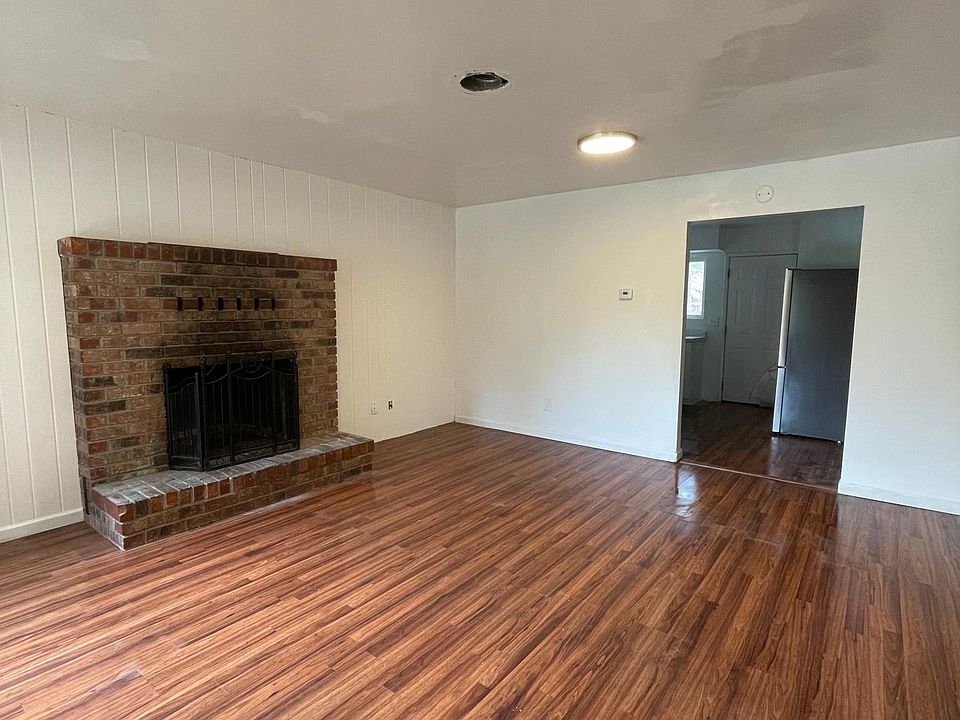 1st image of 3720 Forest Ave #A