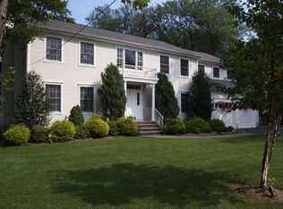 237 Demarest St, Ridgewood, NJ 07450