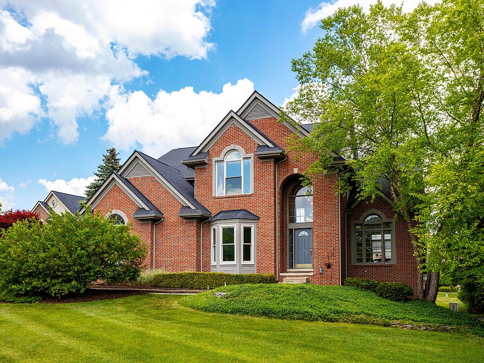 1st image of 44102 Greenview Ln