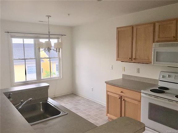 4th image of 3987 Forester Blvd #60