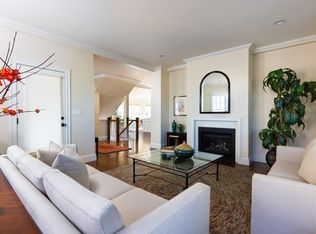 49 Summit Ave #1, Brookline, MA 02446