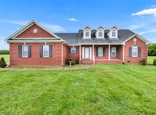 4400 Trousdale Ln, Columbia, TN 38401