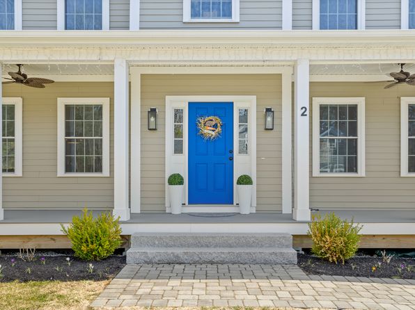 2 Genevieve Ln, Acton, MA 01720
