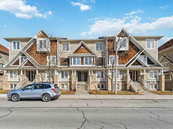 405 Chapman Mills Dr #A, Ottawa, ON K2J 0M7