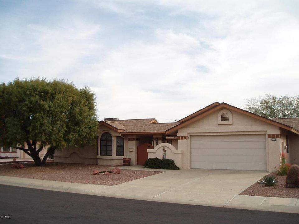 1st image of 14739 W Buttonwood Dr