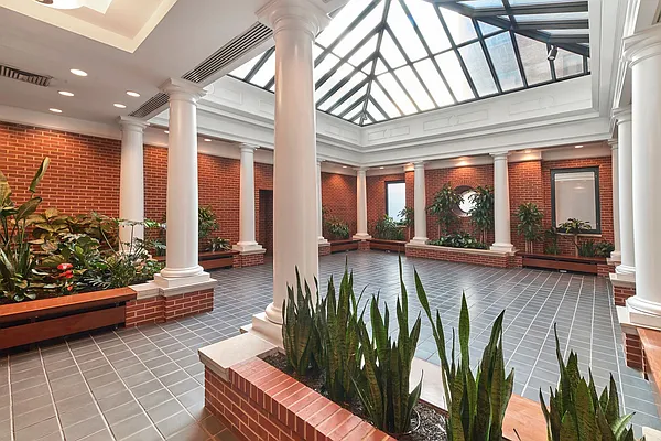 Rented by Sotheby's International Realty | media 21