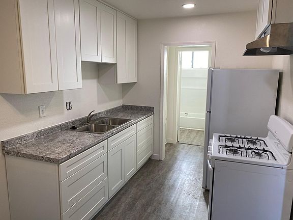 5th image of 9910 Arkansas St #3/4