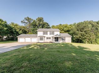 218 N Dewey St, Troy, IL 62294