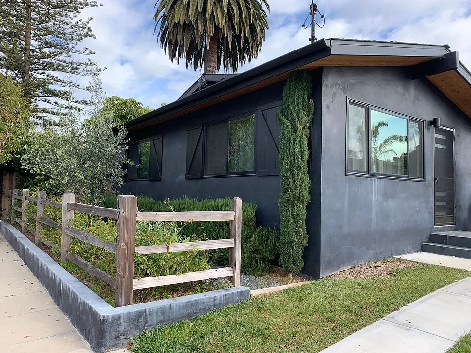 Front of Unit A