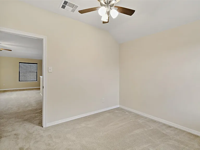 3308 Southern Grove Ln — Photo 27