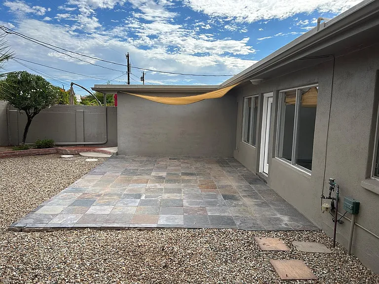7718 E Meadowbrook Ave — Photo 10