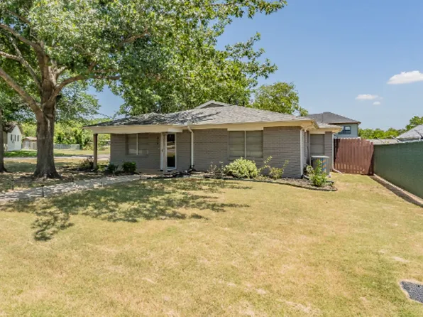 316 W 3rd St, Justin, TX 76247