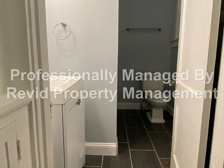 144 N Belvedere Blvd #2 — Photo 12