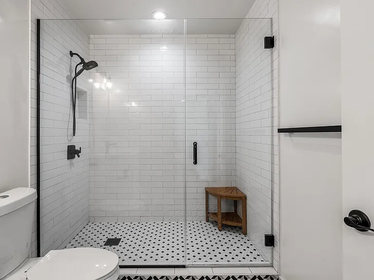 602 Douglas St #602 — Photo 20