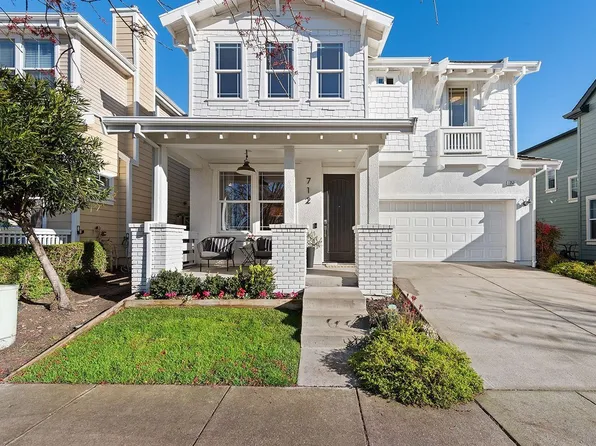 712 Yorkshire Road, Petaluma, CA 94954