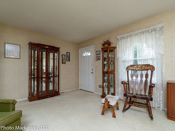 4th image of 414 Knodishall Dr