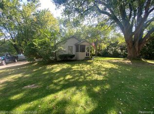 2872 Hagadorn Rd, Mason, MI 48854