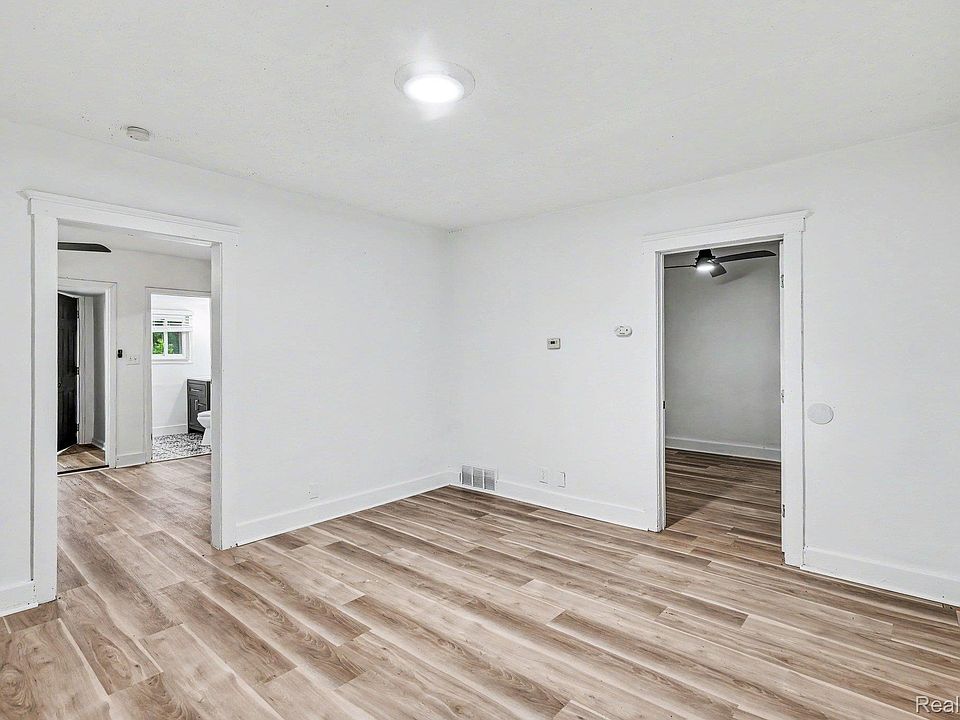 20510 Broadacres St, photo 9