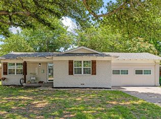 2125 Elton Rd, Fort Worth, TX 76117