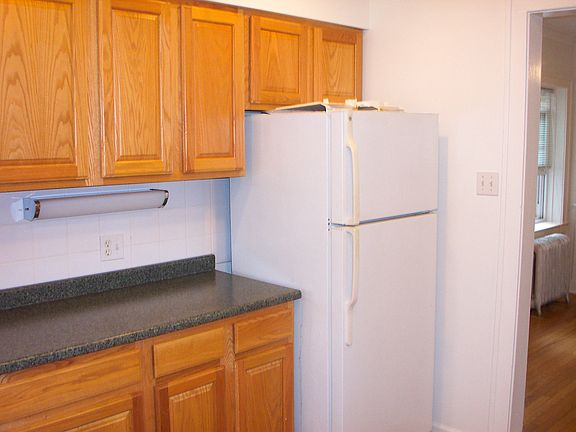 4th image of 4524 N Wolcott Ave APT 1A