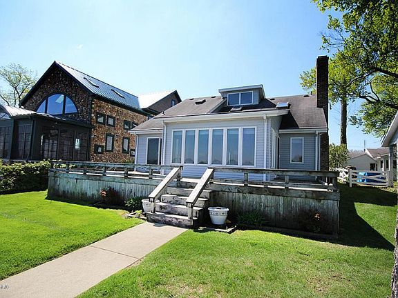 2nd image of 21160 Carlton Ave