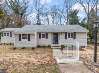 2922 Knoll Acres Dr, Parkville, MD 21234