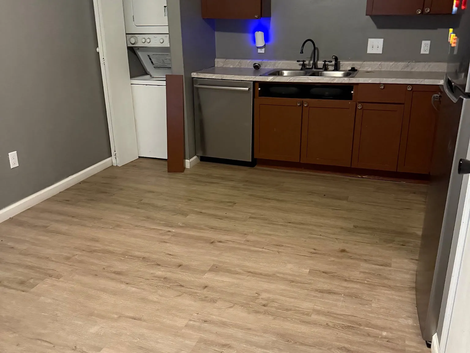 2 bed, 1.5 bath, 1000 sqft, $1,125 — Photo 3