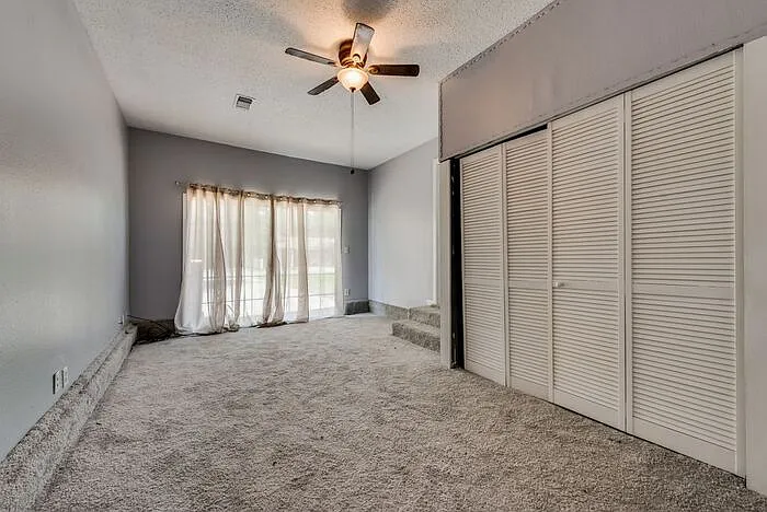 1014 W Belden St — Photo 15