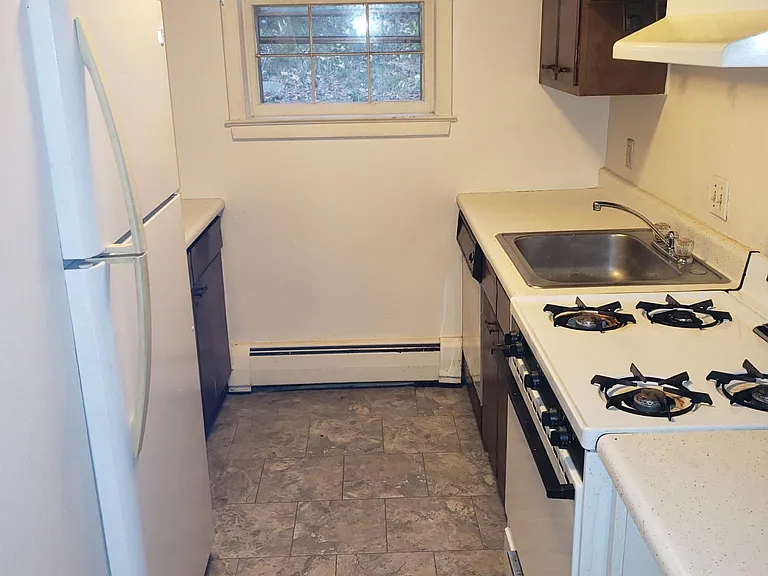 456 Bennett Pkwy #104 — Photo 5