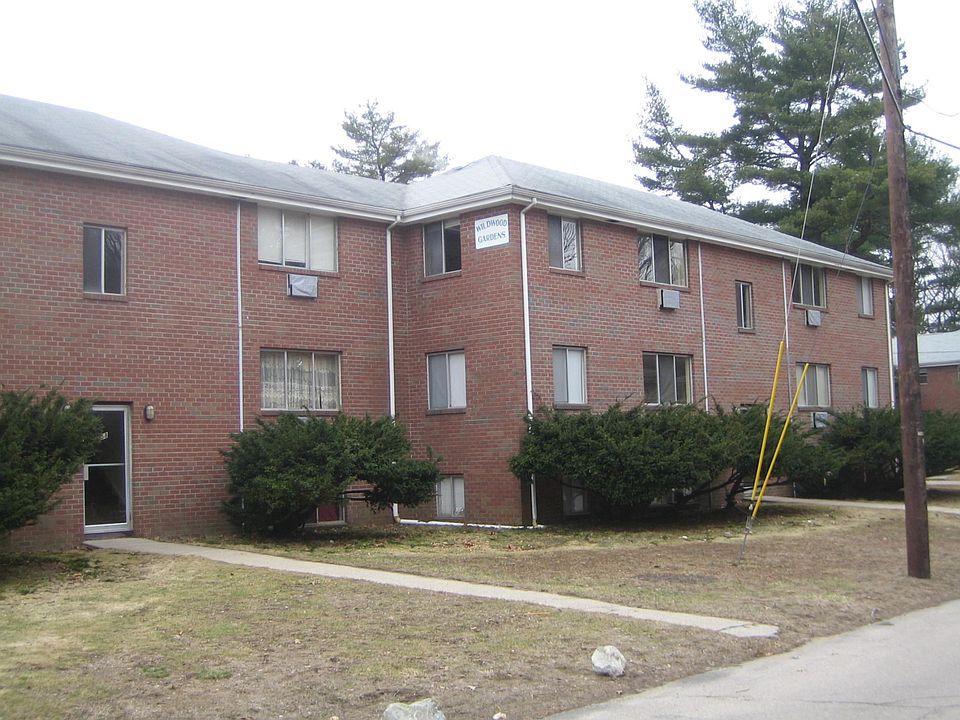 1st image of 5 Bennett Dr