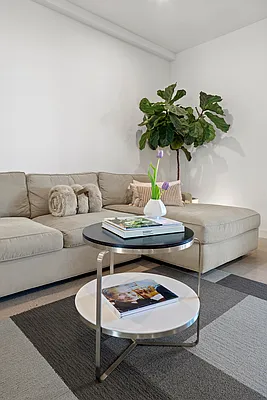 Sold by Compass | media 22