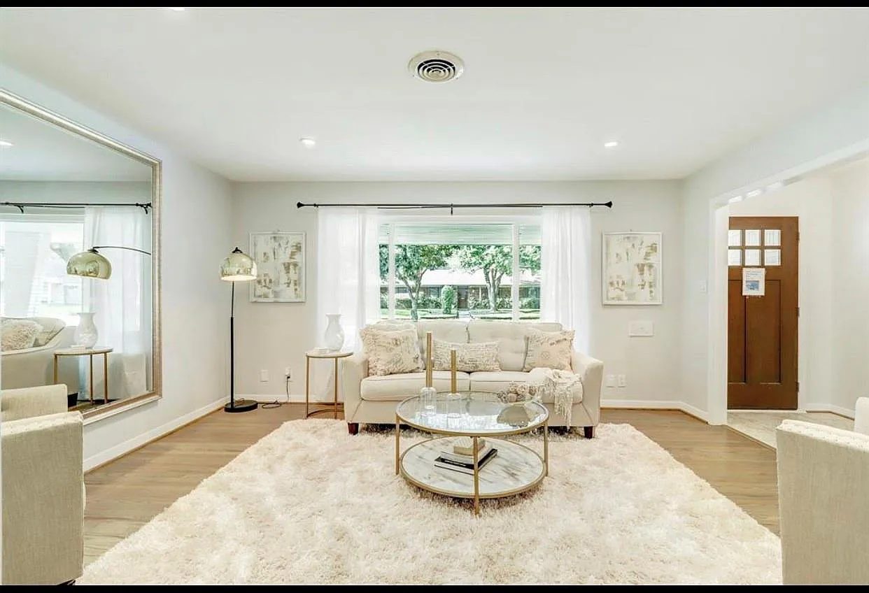 2 bed, 2.0 bath, 1534 sqft, $4,000 — Photo 1