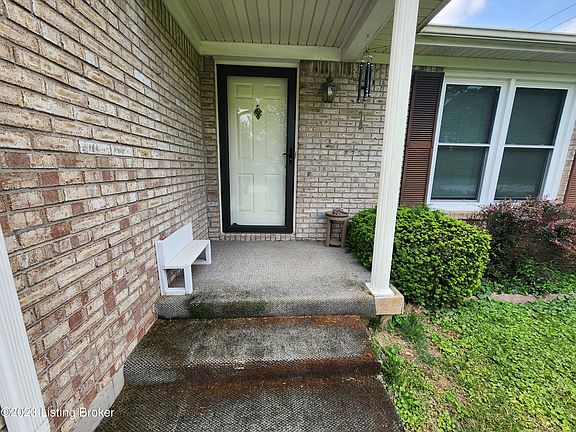 2nd image of 3105 Bluegrass Dr