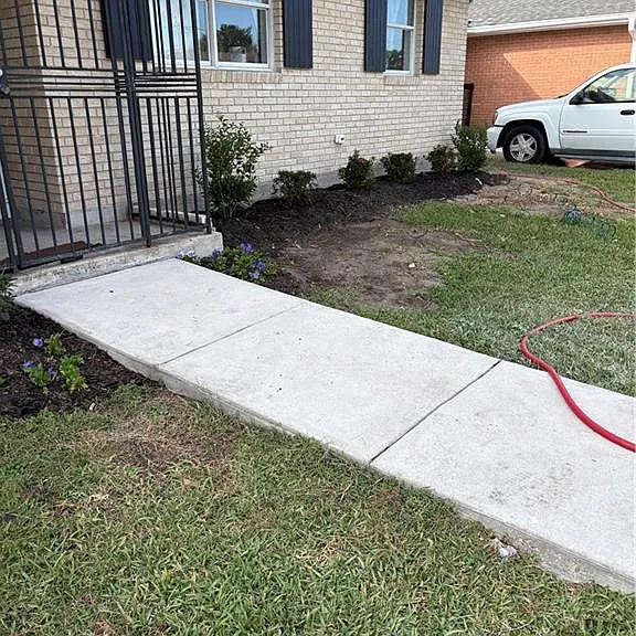 816 Andrews Ave — Photo 9