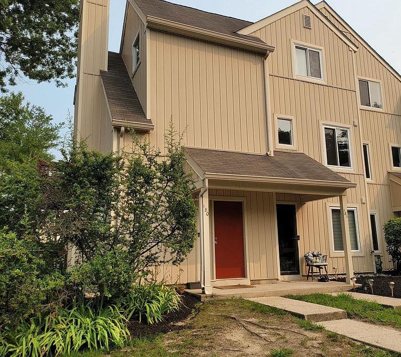 1st image of 180 Woodlake Dr