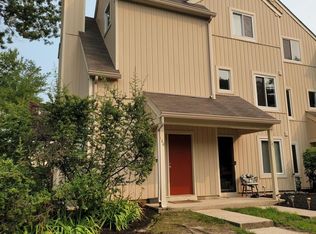 180 Woodlake Dr, Marlton, NJ 08053
