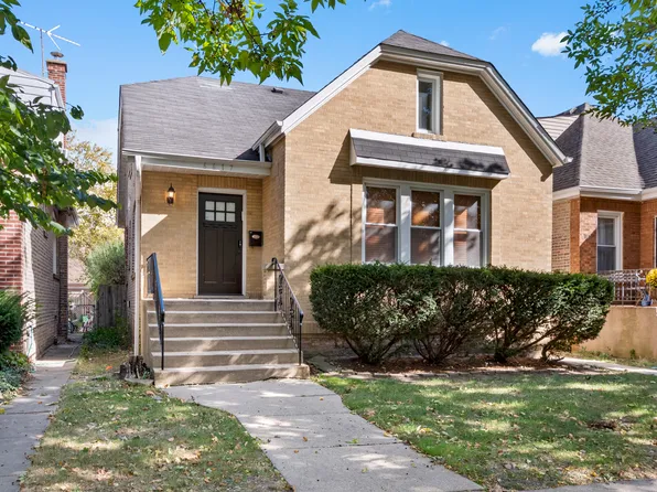 6617 N Whipple St, Chicago, IL 60645