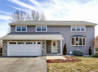 18 Old Hatchery Ln, Newington, CT 06111