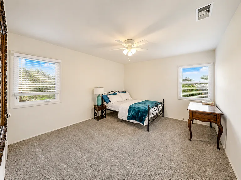 8347 California Ave — Photo 16