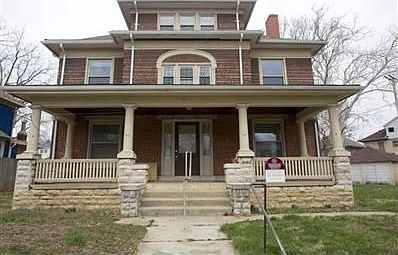 3rd image of 27 Cambridge Ave